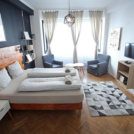D.Five Inspire Apartment ブダペスト エクステリア 写真